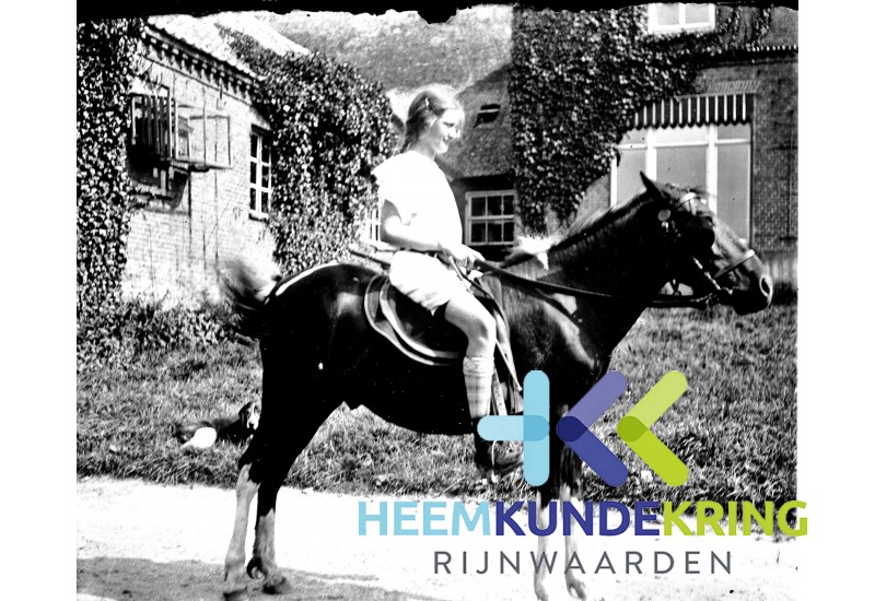 Afbeelding 04-09-1927 F00000854